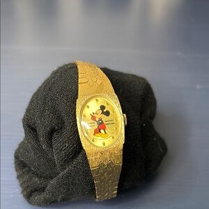 VINTAGE HELBROS MICKEY MOUSE LADIES WRISTWATCH 17 JEWEL SWISS MADE